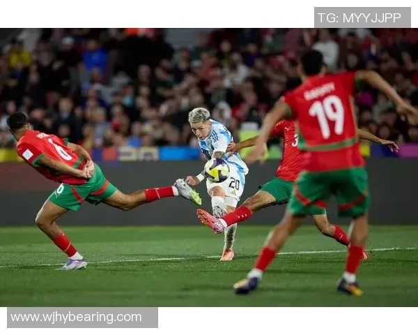 记者：国安厨师将退休，俱乐部将为其举办特殊的“退役”仪式